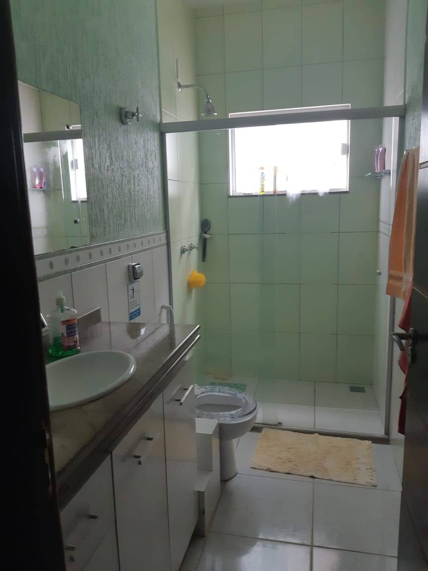 Casa à venda e aluguel com 3 quartos, 219m² - Foto 12