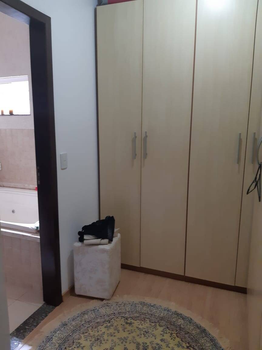 Casa à venda e aluguel com 3 quartos, 219m² - Foto 14