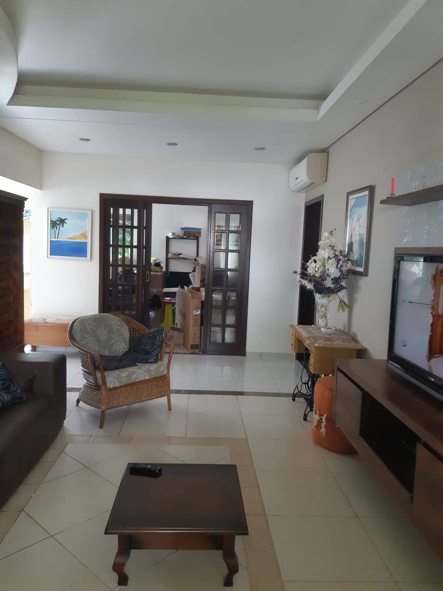 Casa à venda e aluguel com 3 quartos, 219m² - Foto 22