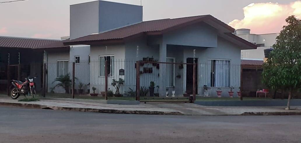 Casa, 3 quartos - Foto 1