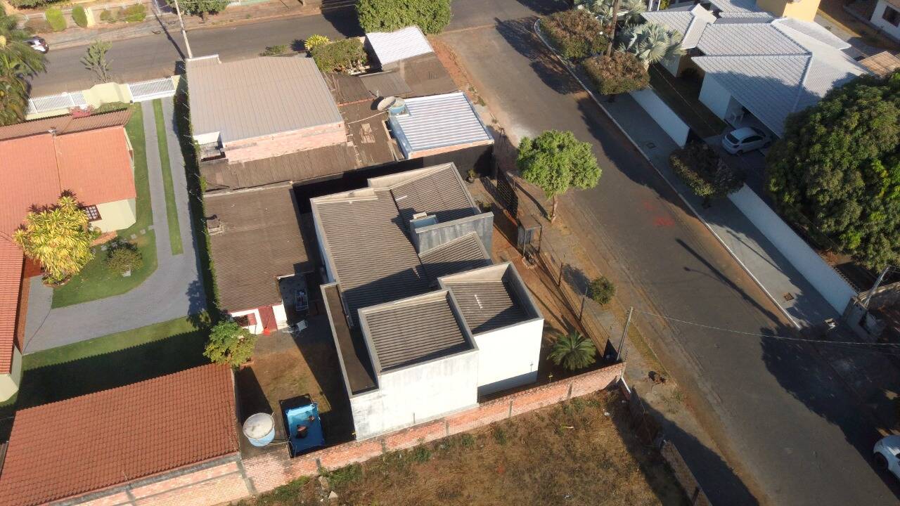 Casa, 4 quartos, 159 m² - Foto 1