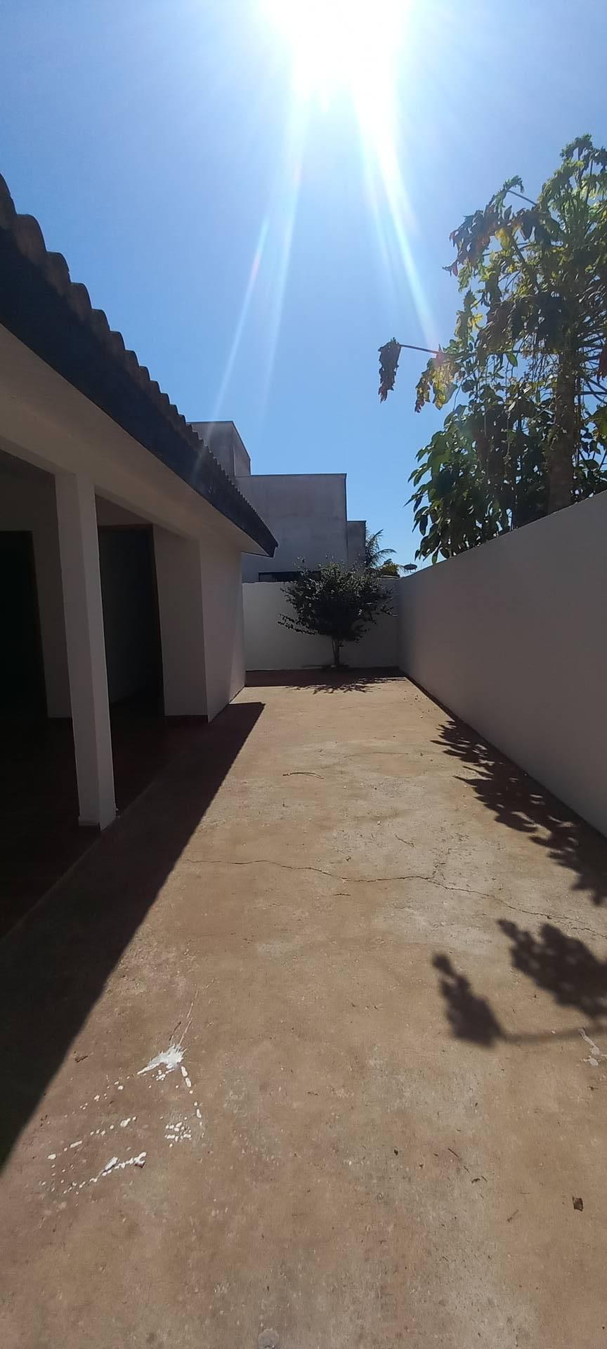 Casa à venda e aluguel com 3 quartos, 1224m² - Foto 84