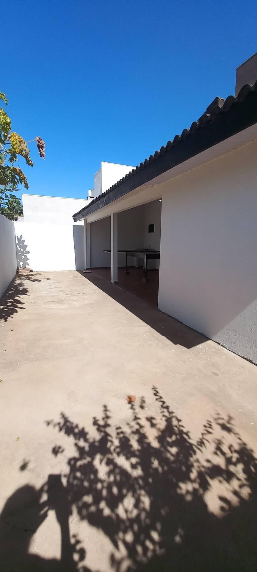 Casa à venda e aluguel com 3 quartos, 1224m² - Foto 88