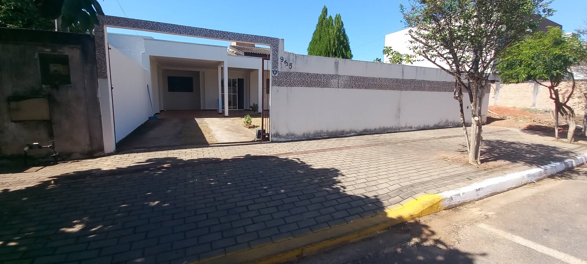 Casa à venda e aluguel com 3 quartos, 1224m² - Foto 3