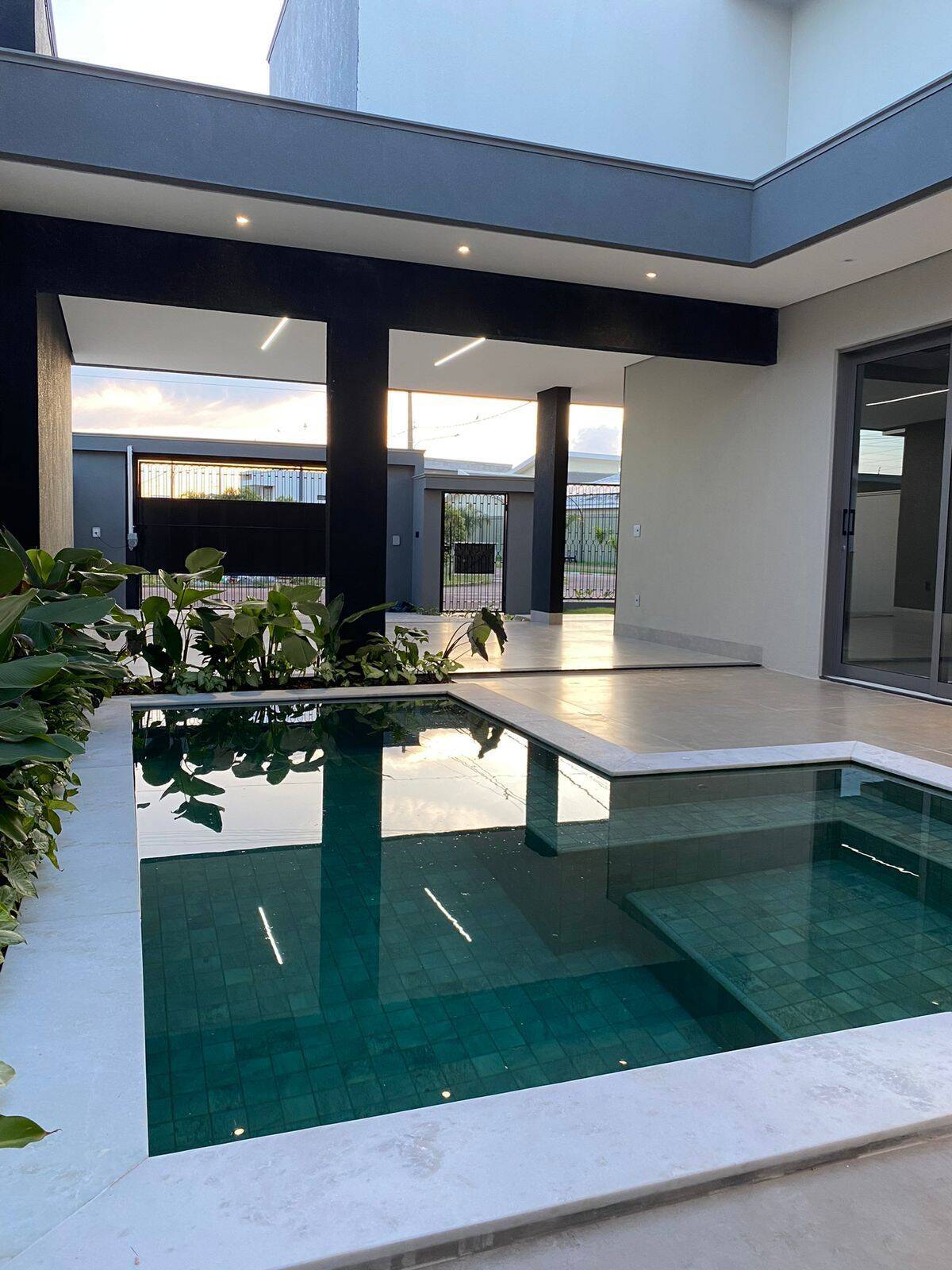 Casa, 3 quartos, 206 m² - Foto 1