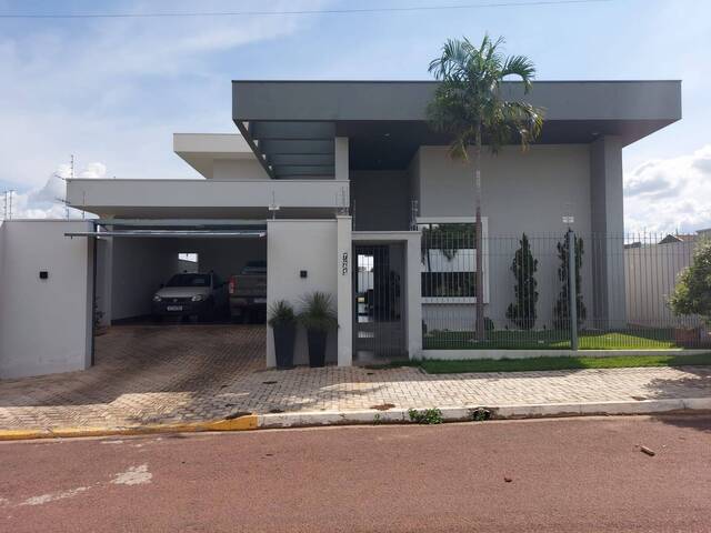 #166 - Casa para Venda em Sorriso - MT