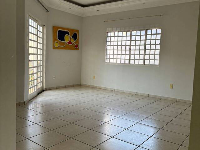 Casa para Venda em Várzea Grande - 5
